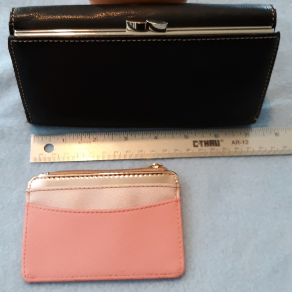 Wallet - Picture 2 of 8
